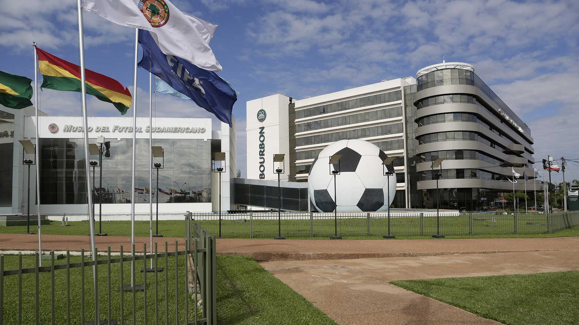 Sede de la CONMEBOL en Paraguay