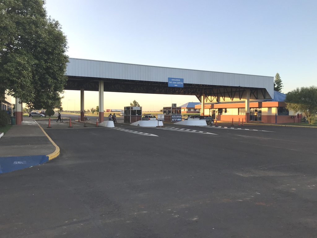 Abrieron el paso fronterizo Santo ToméSao Borja ¿cuántas personas podrán ingresar por día