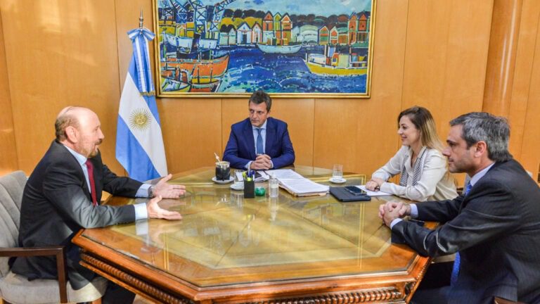 el gobernador insfran logro una nueva conexion electrica entre argentina y paraguay